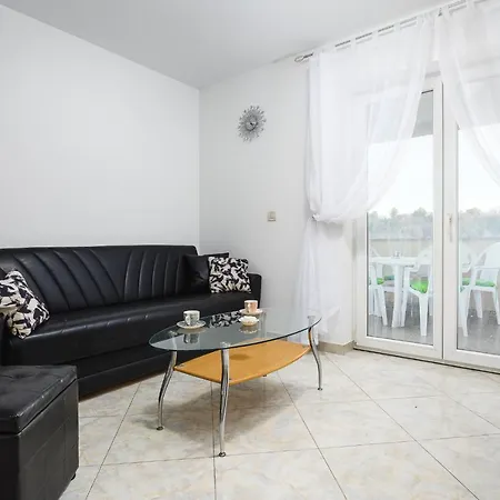 Stancija Amorozo 6 * Poreč