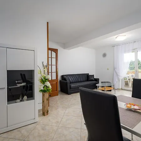 Stancija Amorozo 6 Apartment *